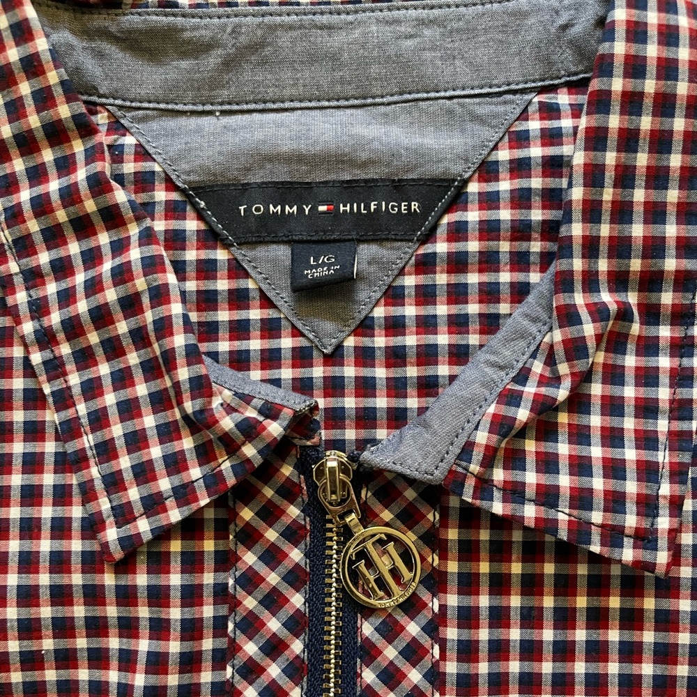 Tommy Hilfiger Woman’s Zip Up Plaid Blouse. Size Large.  NWOT - Picture 5 of 11